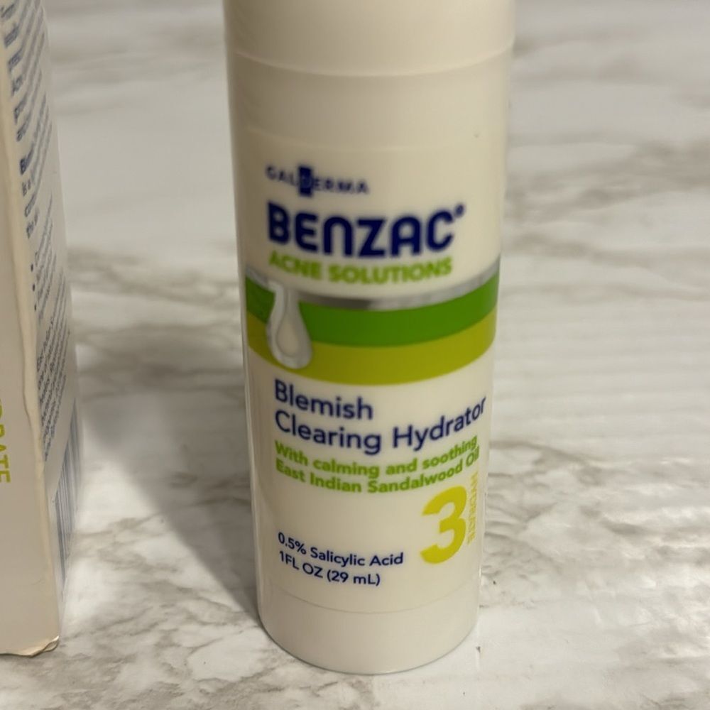 Benzac acne solutions blemish clearing hydrator step 3 - Picture 2 of 6
